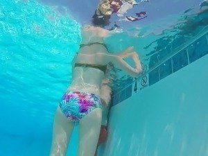 California reccomend Bikini girl photo underwater